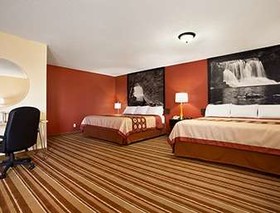 Super 8 by Wyndham Mattoon