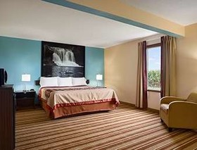 Super 8 by Wyndham Mattoon