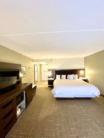 Hampton Inn McHenry