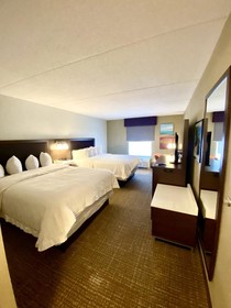 Hampton Inn McHenry