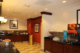 Hampton Inn McHenry
