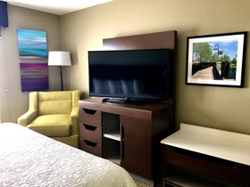 Hampton Inn McHenry