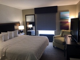 Hampton Inn McHenry