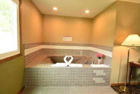 Super 8 by Wyndham McLean/Bloomington SW