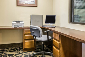 Quality Inn & Suites Mendota Near I-39