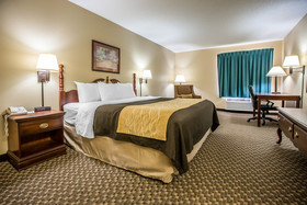 Quality Inn & Suites Mendota Near I-39
