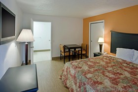 Econo Lodge Metropolis