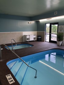 Holiday Inn Express Metropolis