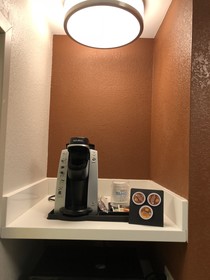 Holiday Inn Express Metropolis