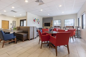 Holiday Inn Express Metropolis