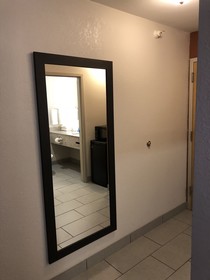 Holiday Inn Express Metropolis