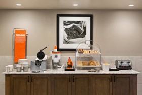 Hampton Inn & Suites Minooka