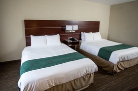 Wyndham Moline on John Deere Commons