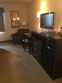 AmericInn by Wyndham Monmouth