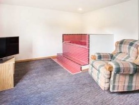 Super 8 by Wyndham Monmouth IL
