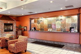 Comfort Inn & Suites at I-74 and 155
