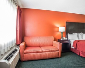 Quality Inn Morton At I-74
