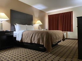 Quality Inn Morton At I-74