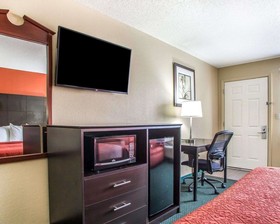 Quality Inn Morton At I-74