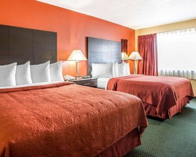 Quality Inn Morton At I-74