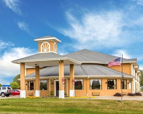 Quality Inn Morton At I-74
