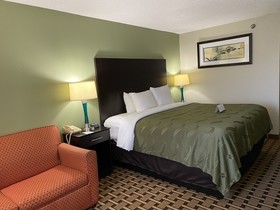 Quality Inn Morton At I-74