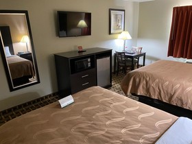 Quality Inn Morton At I-74