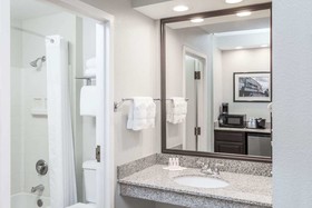 Comfort Inn & Suites Mundelein-Vernon Hills