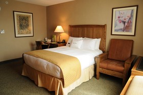 DoubleTree by Hilton Hotel Libertyville - Mundelein