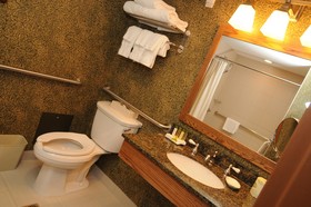 DoubleTree by Hilton Hotel Libertyville - Mundelein
