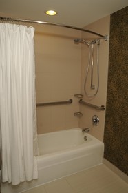 DoubleTree by Hilton Hotel Libertyville - Mundelein