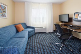 Fairfield Inn & Suites Chicago Naperville/Aurora