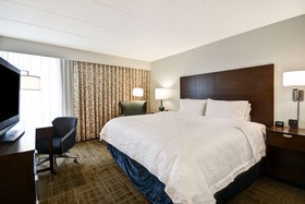 Hampton Inn Chicago Naperville