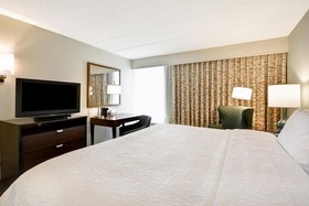 Hampton Inn Chicago Naperville