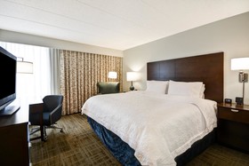 Hampton Inn Chicago Naperville