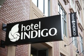 Hotel Indigo Naperville Riverwalk