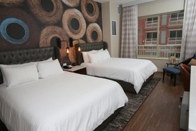 Hotel Indigo Naperville Riverwalk