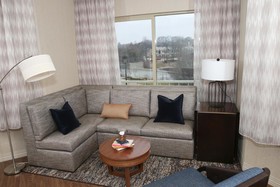Hotel Indigo Naperville Riverwalk