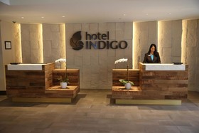 Hotel Indigo Naperville Riverwalk