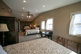 Nauvoo Temple House Hotel