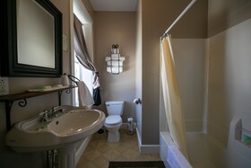Nauvoo Temple House Hotel