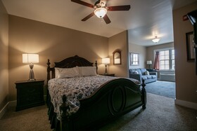 Nauvoo Temple House Hotel