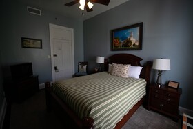 Nauvoo Temple House Hotel
