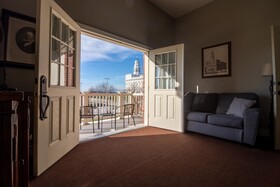 Nauvoo Temple House Hotel