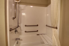 Cobblestone Hotel & Suites