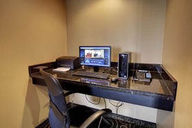 Cobblestone Hotel & Suites