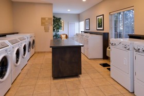 Candlewood Suites Bloomington-Normal