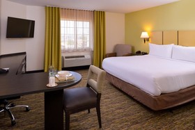 Candlewood Suites Bloomington-Normal
