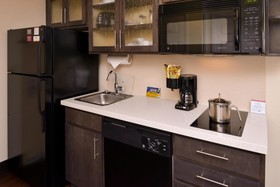 Candlewood Suites Bloomington-Normal