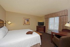 Hampton Inn & Suites Bloomington-Normal